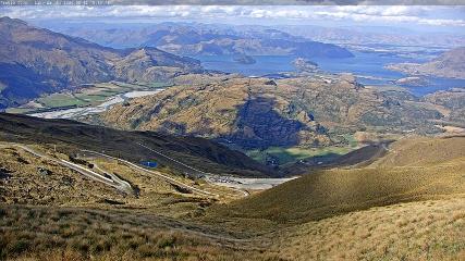 Treble Cone: Lake Wanaka view (treblecone.com)