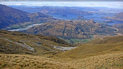 Treble Cone: Lake Wanaka view (treblecone.com)