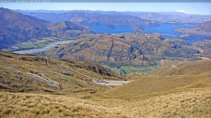 Treble Cone: Lake Wanaka view (treblecone.com)