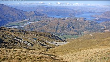 Treble Cone: Lake Wanaka view (treblecone.com)