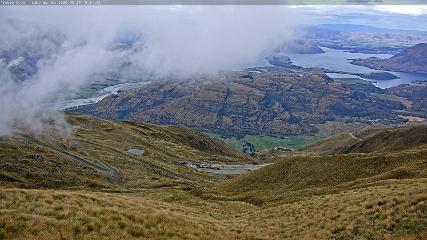 Treble Cone: Lake Wanaka view (treblecone.com)