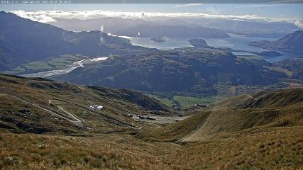 Treble Cone: Lake Wanaka view (treblecone.com)
