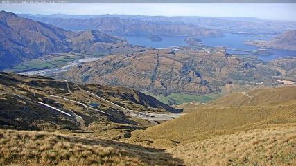 Treble Cone: Lake Wanaka view (treblecone.com)