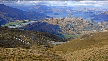 Treble Cone: Lake Wanaka view (treblecone.com)
