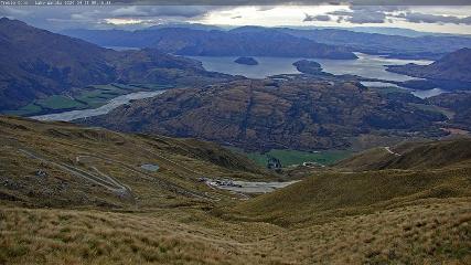 Treble Cone: Lake Wanaka view (treblecone.com)