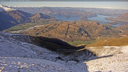 Treble Cone: Lake Wanaka view (treblecone.com)