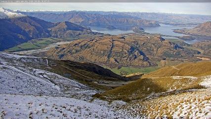 Treble Cone: Lake Wanaka view (treblecone.com)