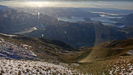 Treble Cone: Lake Wanaka view (treblecone.com)