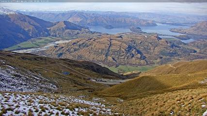 Treble Cone: Lake Wanaka view (treblecone.com)