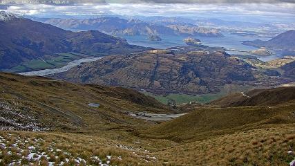 Treble Cone: Lake Wanaka view (treblecone.com)