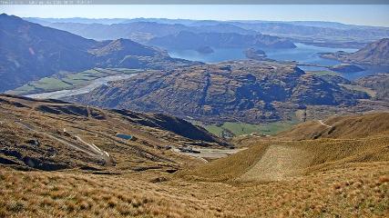 Treble Cone: Lake Wanaka view (treblecone.com)