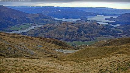 Treble Cone: Lake Wanaka view (treblecone.com)