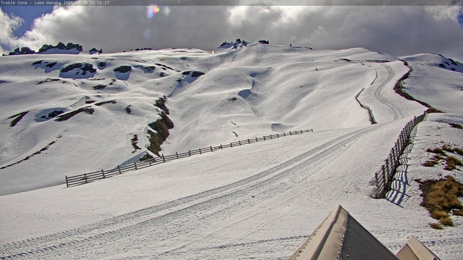 Webcam Treble Cone: Saddle basin