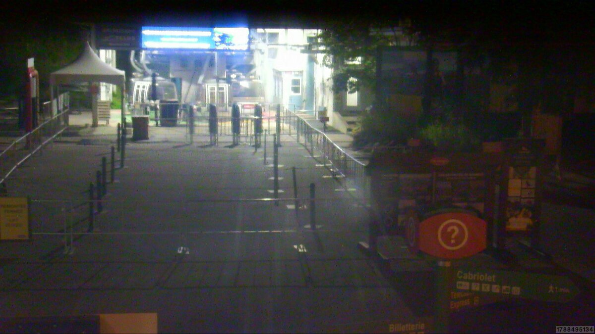 Webcam Tremblant: Base Sud