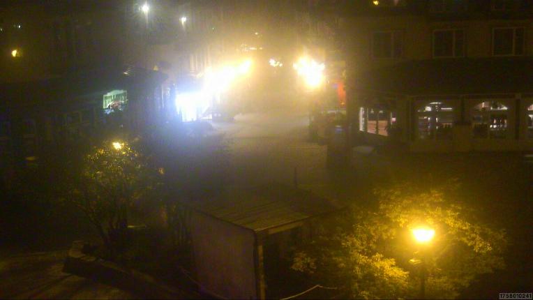 Webcam Tremblant: Place Sr-Bernard