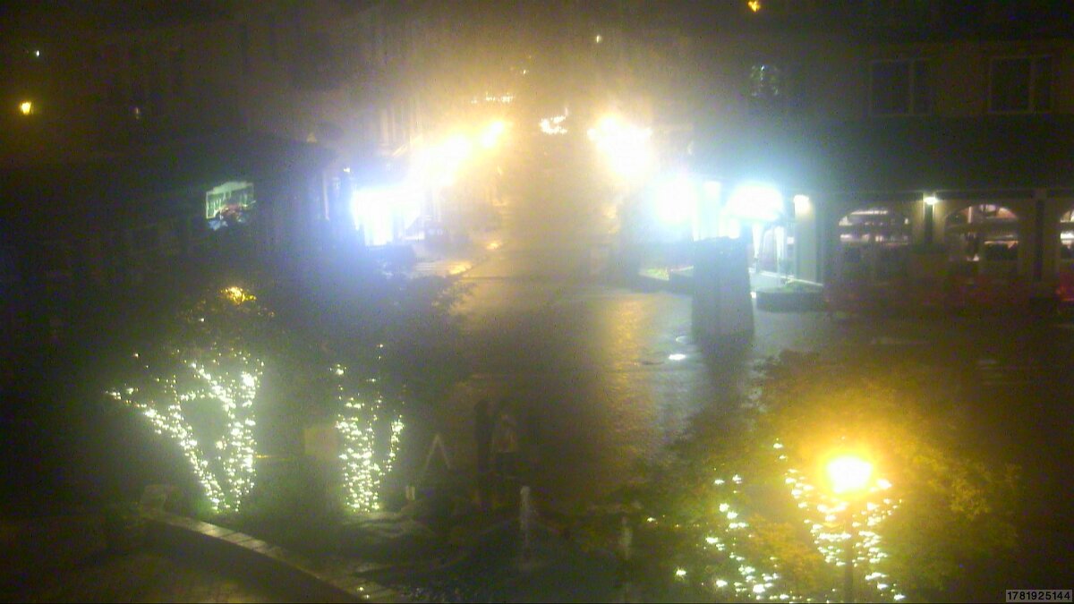Webcam Tremblant: Place Sr-Bernard