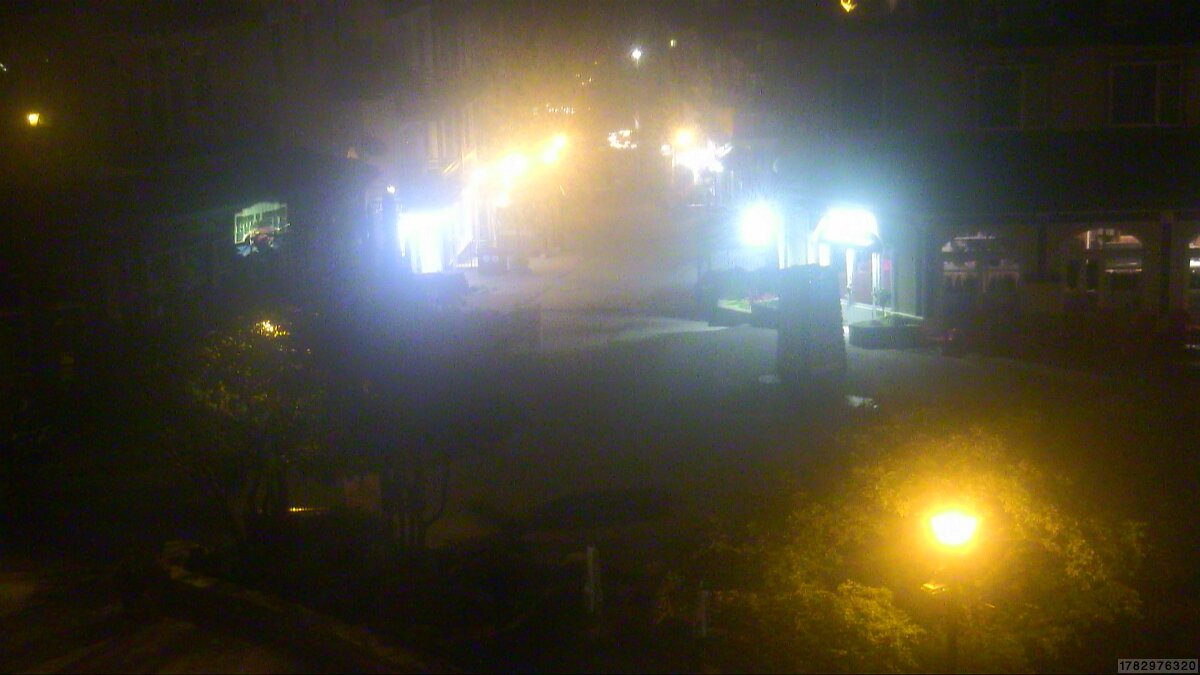 Webcam Tremblant: Place Sr-Bernard