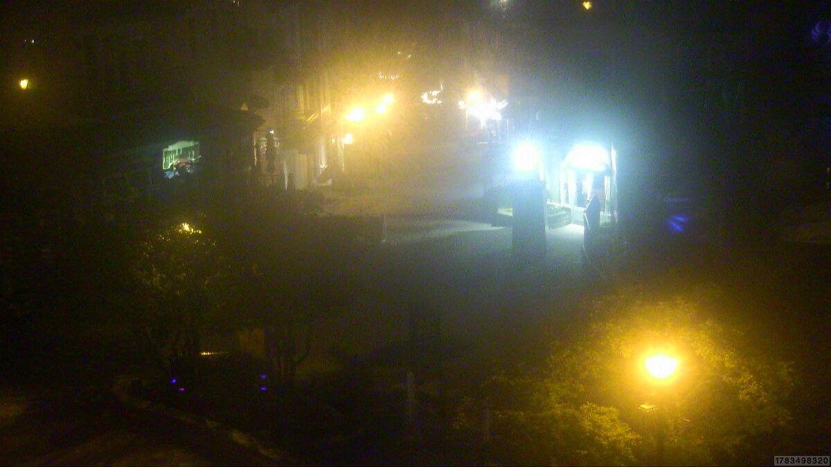 Webcam Tremblant: Place Sr-Bernard