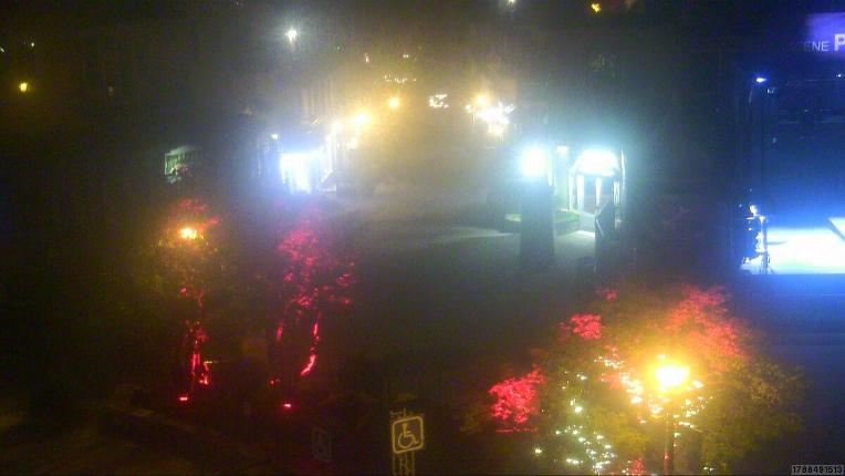 Webcam Tremblant: Place Sr-Bernard