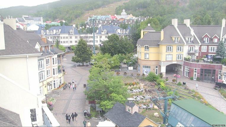 Webcam Tremblant: Place des Voyageurs