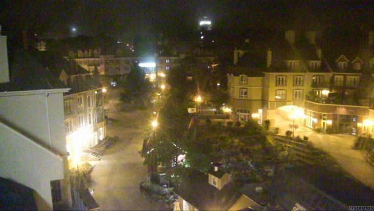 Webcam Tremblant: Place des Voyageurs