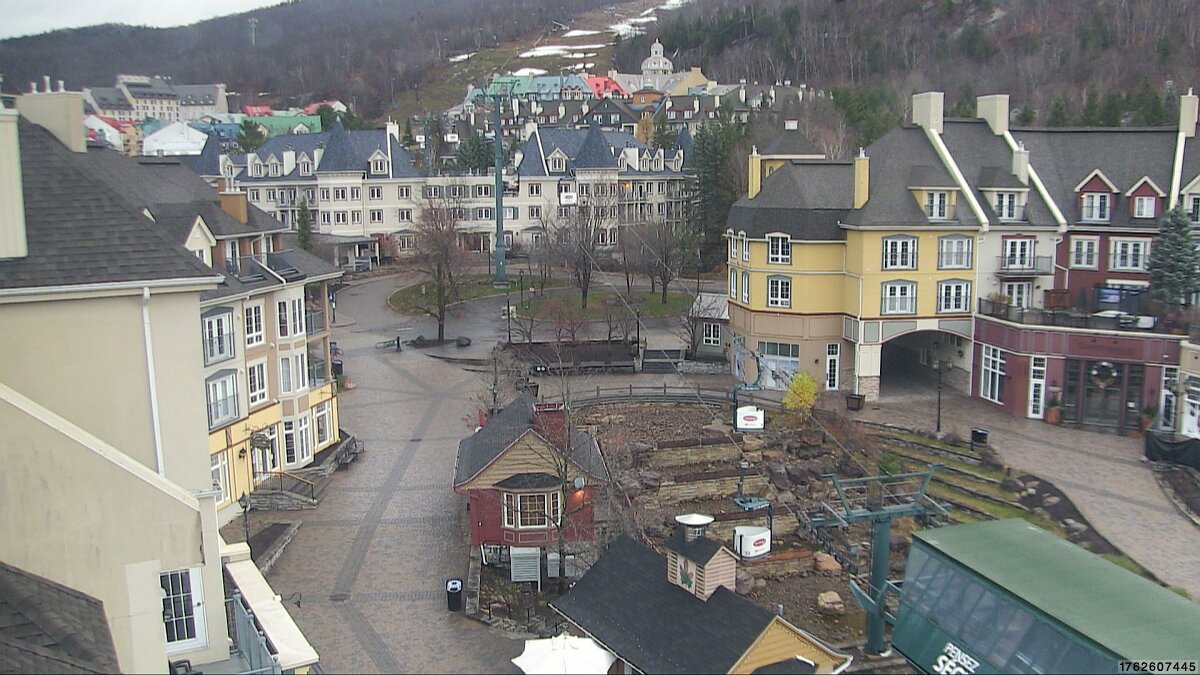 Webcam Tremblant: Place des Voyageurs