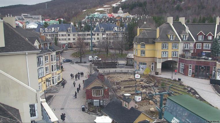 Webcam Tremblant: Place des Voyageurs