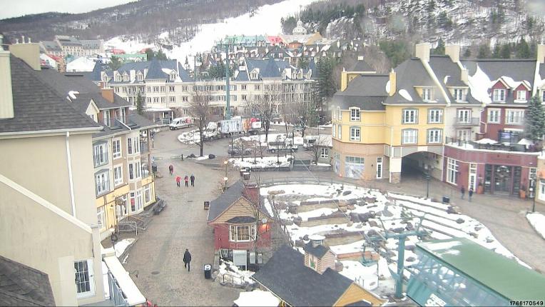 Webcam Tremblant: Place des Voyageurs