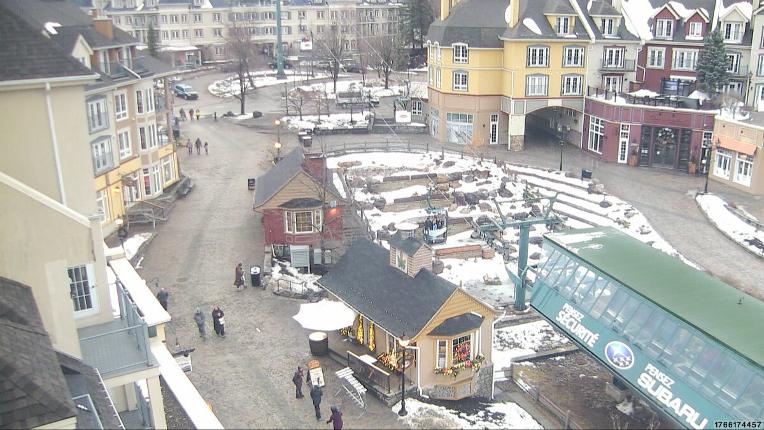 Webcam Tremblant: Place des Voyageurs