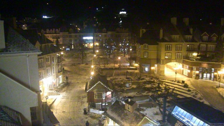 Webcam Tremblant: Place des Voyageurs