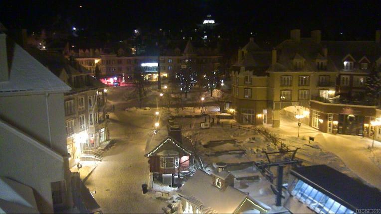Webcam Tremblant: Place des Voyageurs