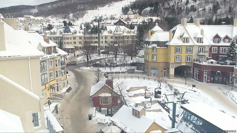 Webcam Tremblant: Place des Voyageurs