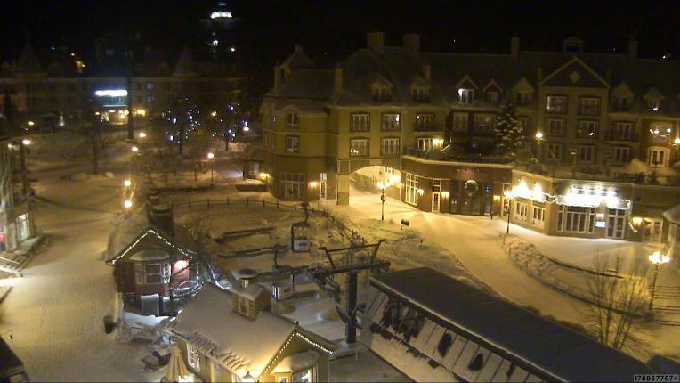 Webcam Tremblant: Place des Voyageurs
