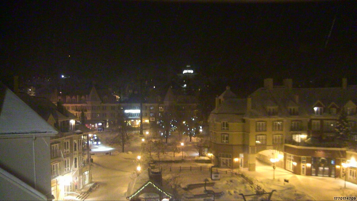 Webcam Tremblant: Place des Voyageurs