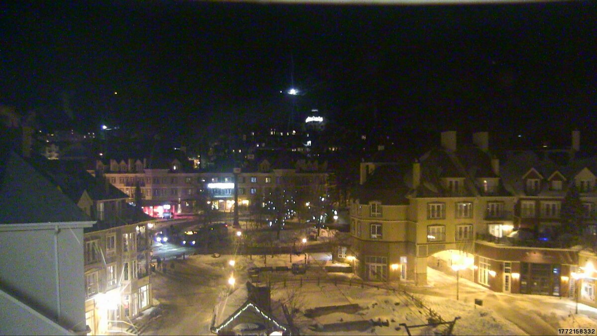 Webcam Tremblant: Place des Voyageurs