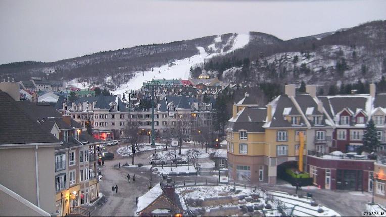 Webcam Tremblant: Place des Voyageurs