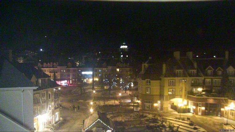Webcam Tremblant: Place des Voyageurs