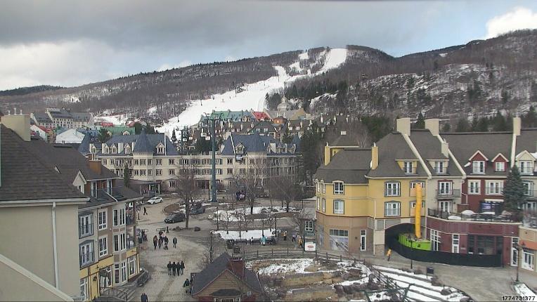 Webcam Tremblant: Place des Voyageurs
