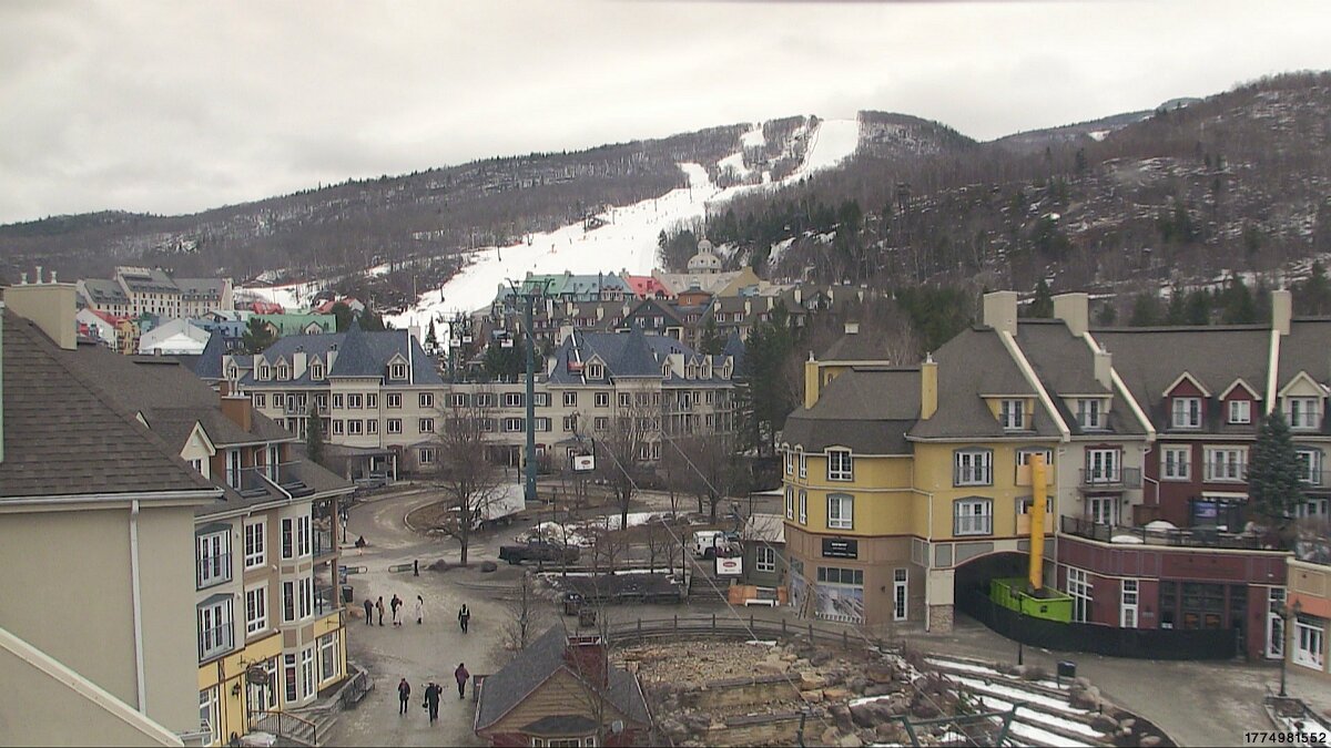 Webcam Tremblant: Place des Voyageurs