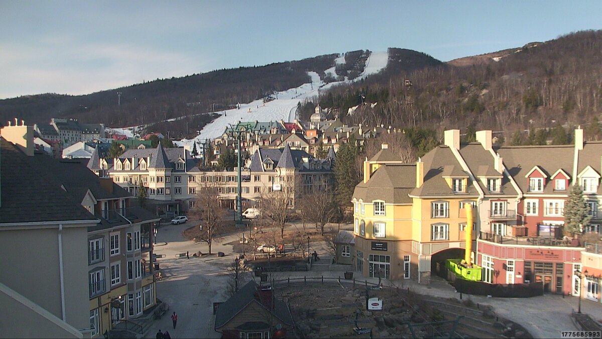 Webcam Tremblant: Place des Voyageurs