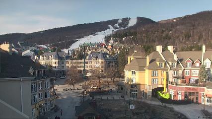 Tremblant: Place des Voyageurs (tremblant.ca)