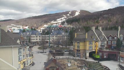 Tremblant: Place des Voyageurs (tremblant.ca)