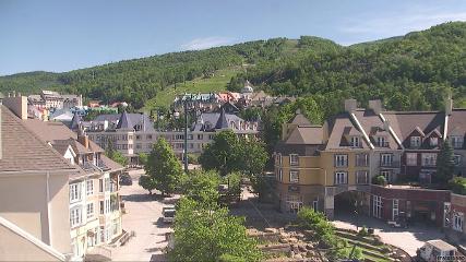 Tremblant: Place des Voyageurs (tremblant.ca)