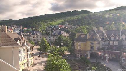 Tremblant: Place des Voyageurs (tremblant.ca)