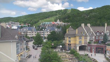 Tremblant: Place des Voyageurs (tremblant.ca)