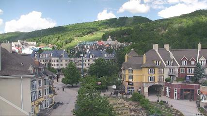 Tremblant: Place des Voyageurs (tremblant.ca)