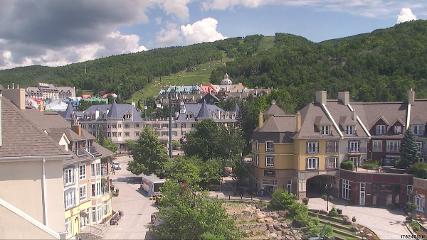 Tremblant: Place des Voyageurs (tremblant.ca)