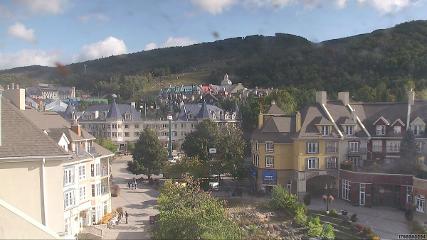 Tremblant: Place des Voyageurs (tremblant.ca)