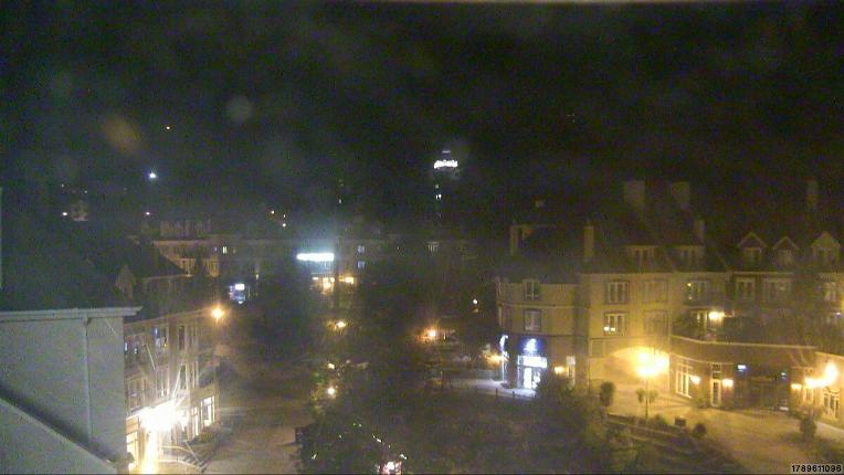 Webcam Tremblant: Place des Voyageurs