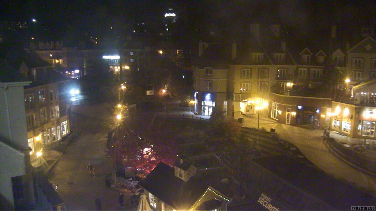 Webcam Tremblant: Place des Voyageurs